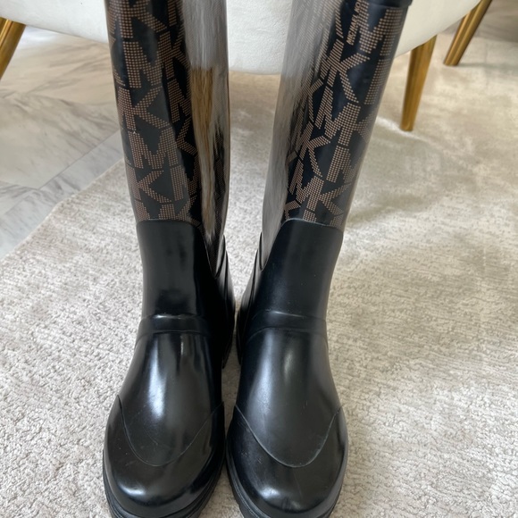 Michael KORS MK Brown Rubber Winter & Rain-boots Size 6 M - Picture 5 of 9